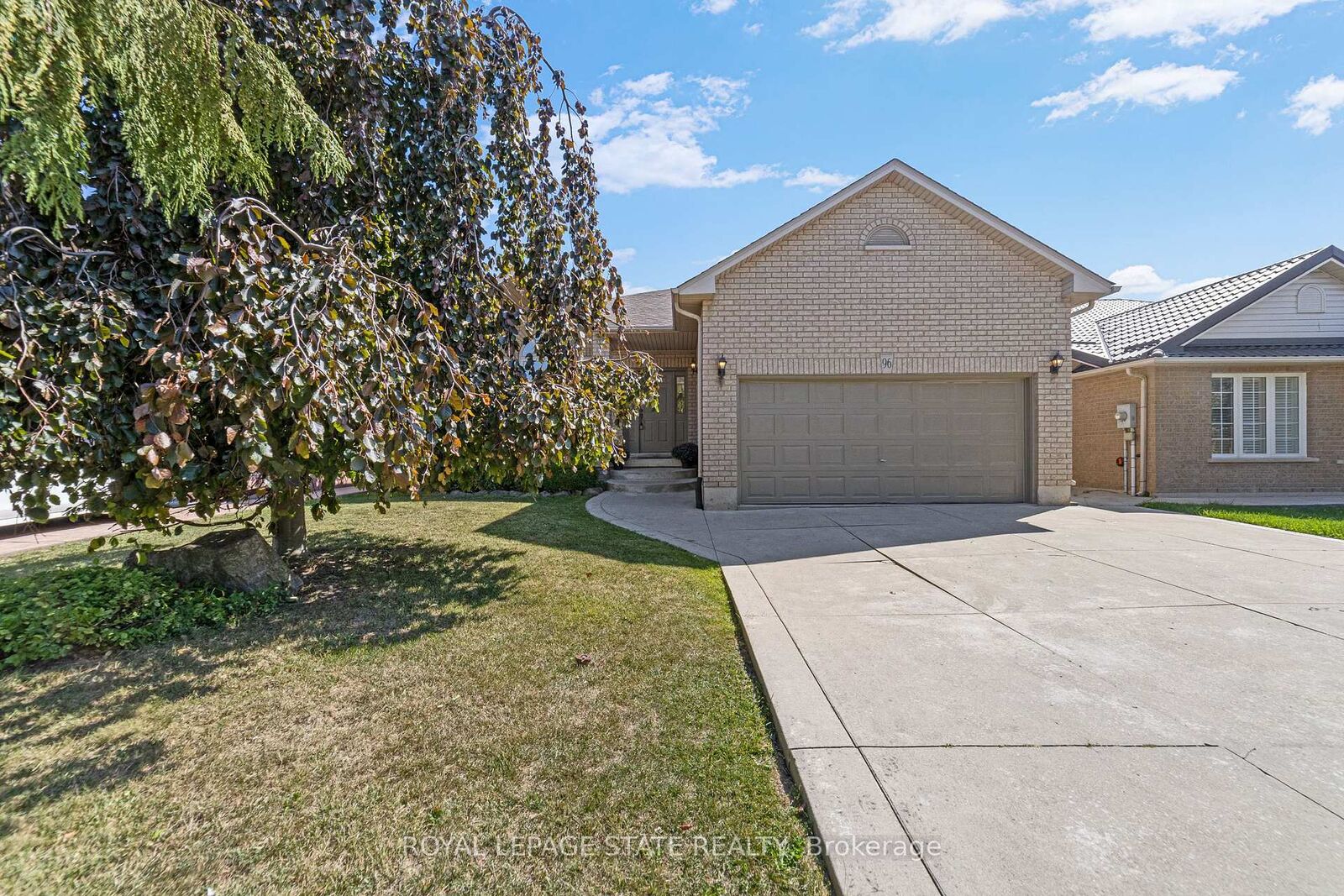 Property Photo:  96 Second Road W  ON L8J 2V2 