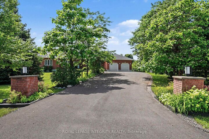 2602 Manotick Station Road — photo 1