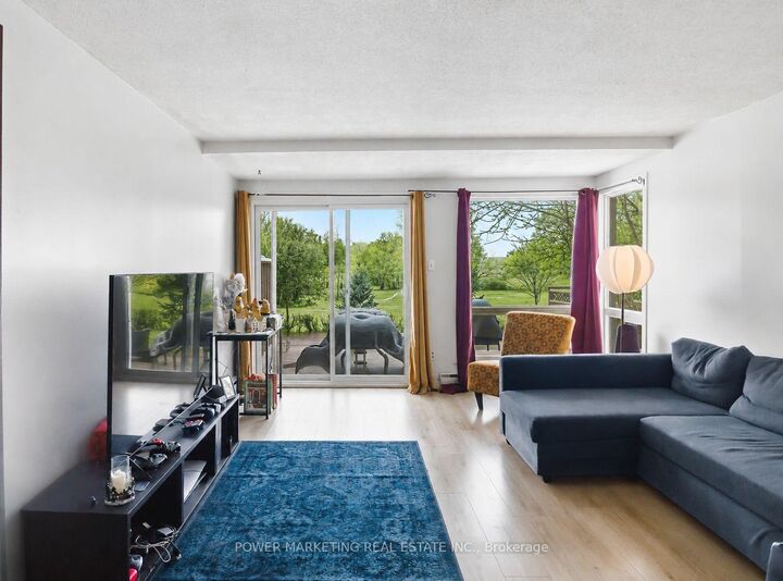 Property Photo: 37 Robinson Avenue G ON K1N 8N8