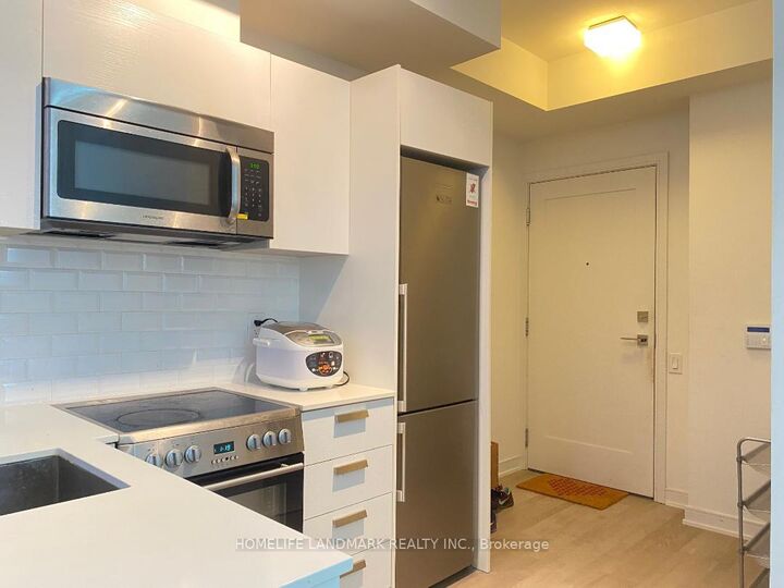 Property Photo:  57 St. Joseph Street 901  ON M5S 0C5 