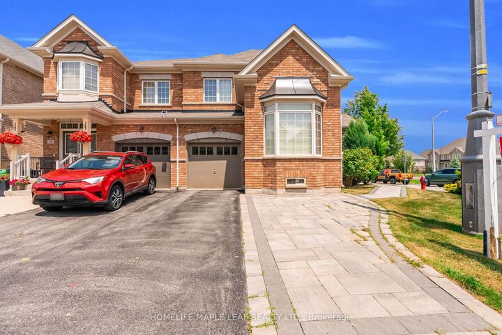 Property Photo:  32 Orangeblossom Trail  ON L6X 3B4 