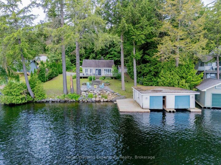 Property Photo: 1018 Georgina Way 2 ON P1P 1R2