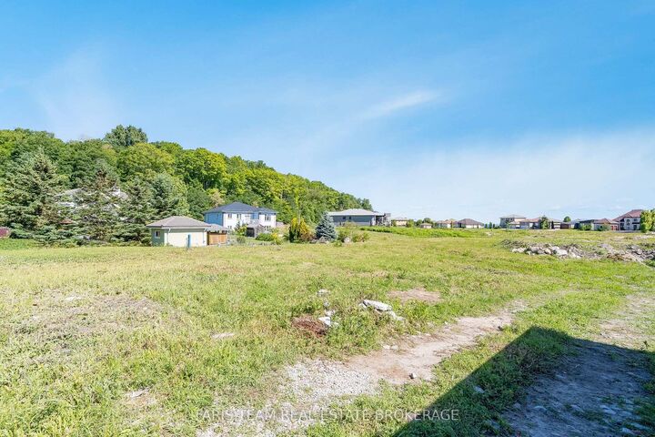 Property Photo:  595 Taylor Drive  ON L4R 5L9 