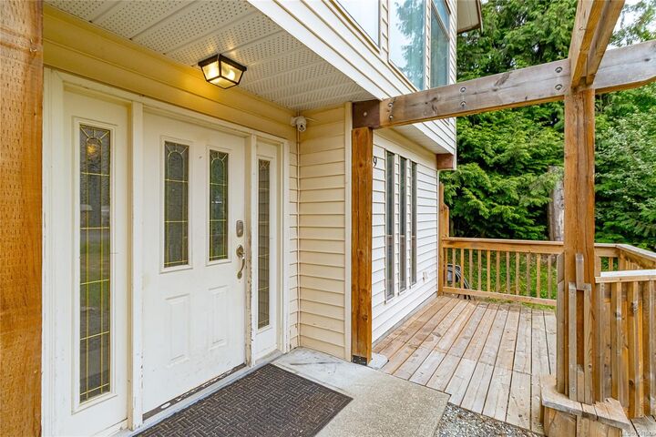 Property Photo:  2299 Macfarlane Cres  BC V0R 2W0 
