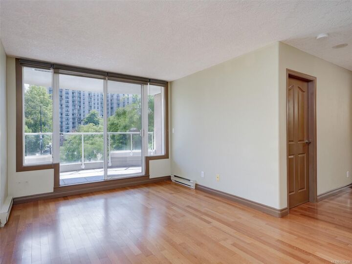 Property Photo:  930 Yates St #205  BC V8V 4Z3 