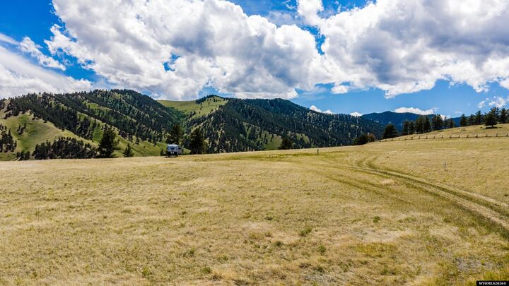 Property Photo: 72 Old Antlers Way WY 82834