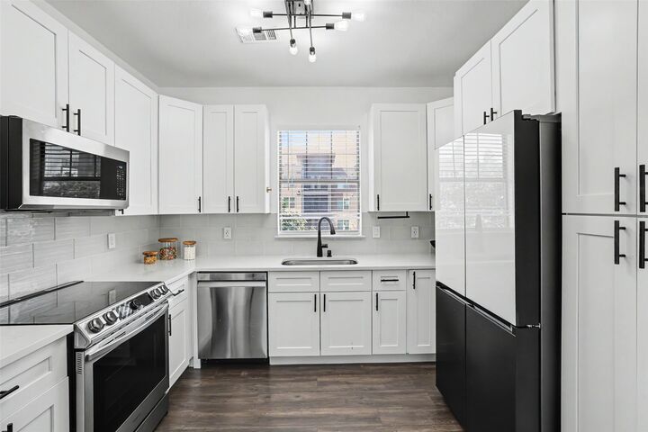 Property Photo:  11203 Ranch Road 2222 2203  TX 78730 