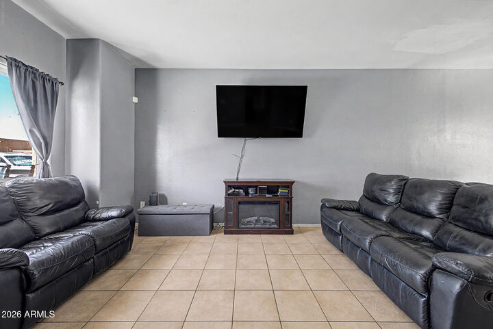Property Photo:  2300 E Magma Road 167  AZ 85143 