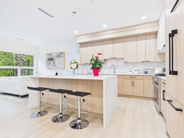 Property Photo: 6118 Irmin Street 1 BC V5J 4W2