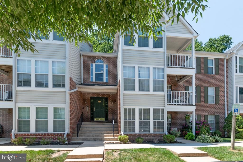 Property Photo:  3103 Cardinal Way L 3103-L  MD 21009 