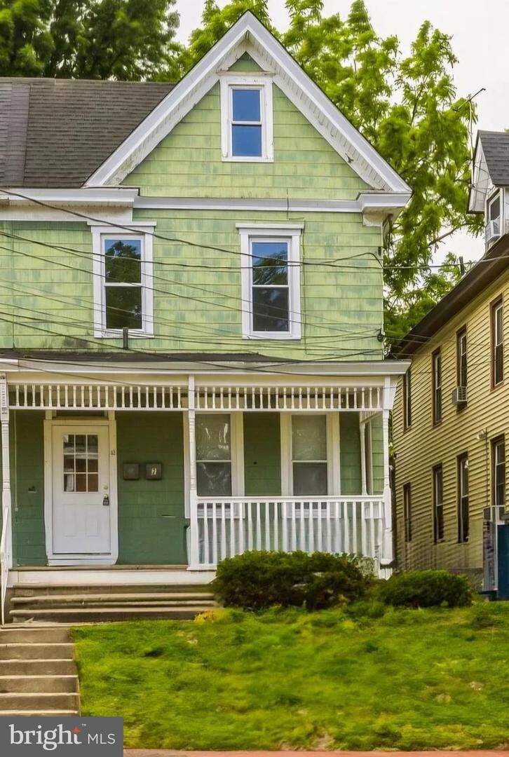 Property Photo:  43 High Street  NJ 08096 