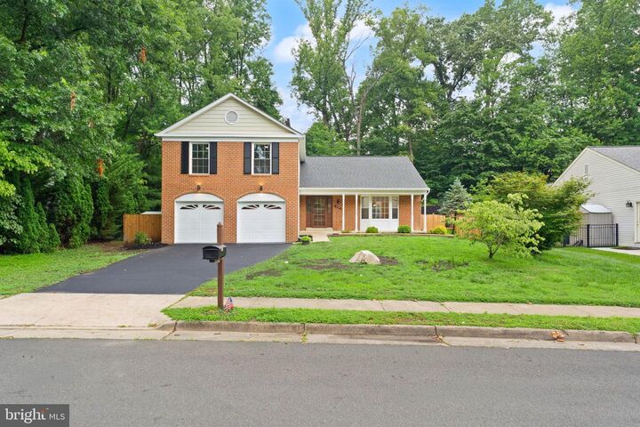 Property Photo:  6390 Phillip Court  VA 22152 