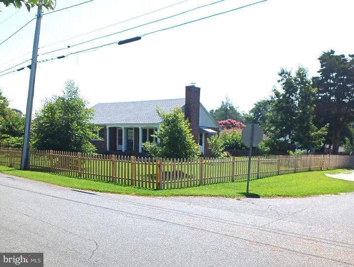 Property Photo: 102 Choptank Terrace MD 21613