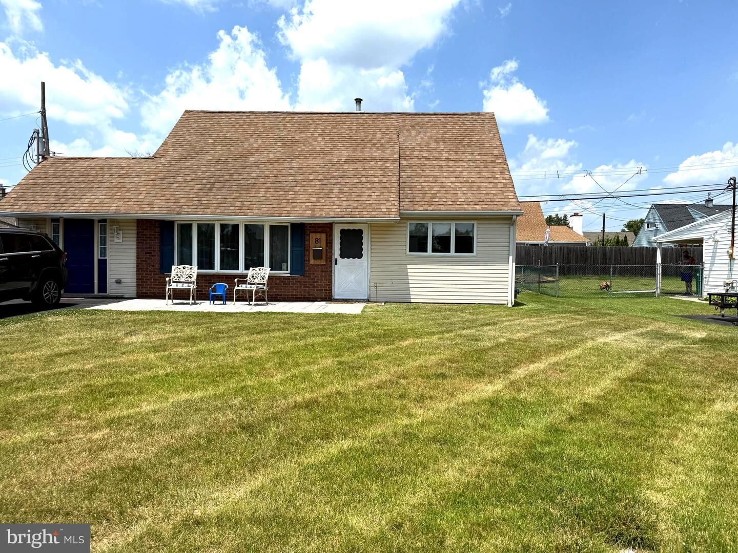 Property Photo:  81 Queen Lily Road  PA 19057 