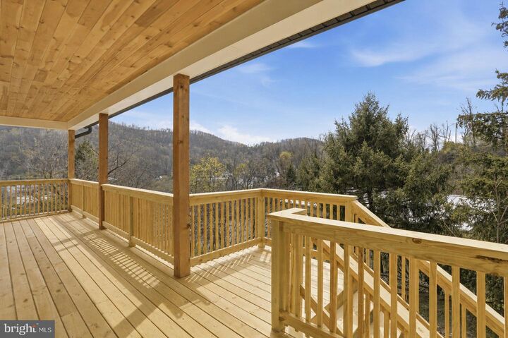 Property Photo: 51 State Street WV 26726