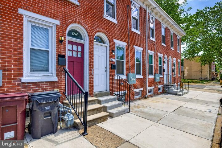 Property Photo:  531 E 8th Street  DE 19801 