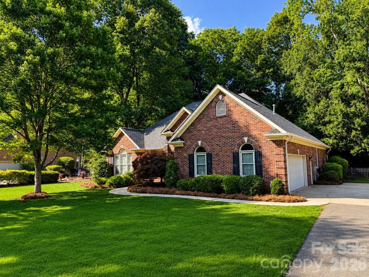 Property Photo: 1032 Dan Maples Drive NC 28032