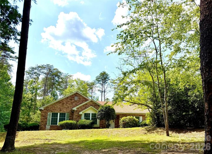Property Photo:  2000 Golf Course Road  NC 28722 