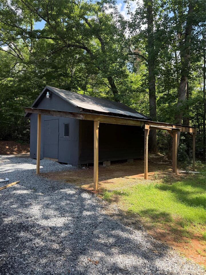 Property Photo: 135 Jack Taylor Road NC 28752