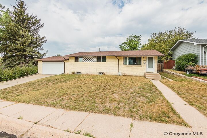 Property Photo: 4902 Nimmo Dr WY 82009