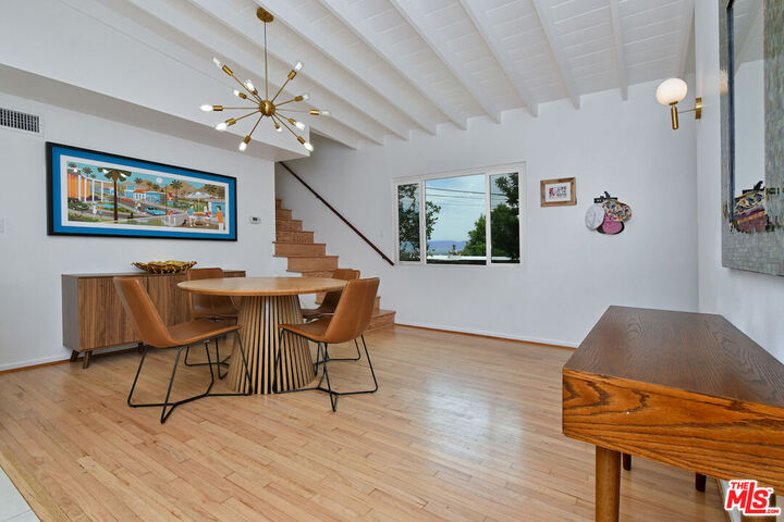 Property Photo:  15170 Encanto Dr  CA 91403 