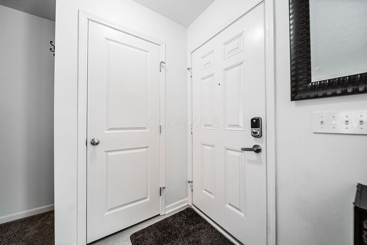 Property Photo:  6186 Needletail Road  OH 43230 