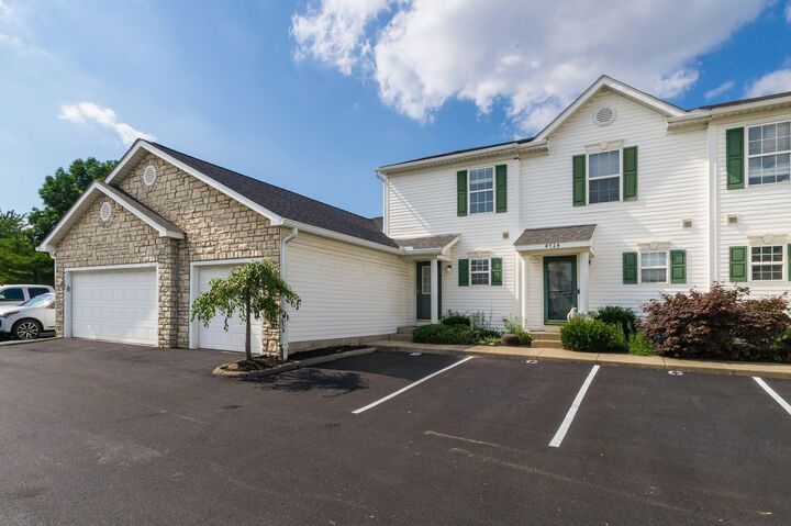 Property Photo: 4726 Parrau Drive OH 43228
