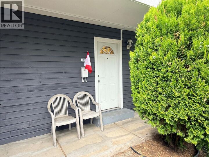 Property Photo: 3800 24 Avenue 111 BC V1T 1L9