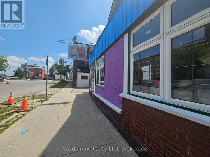 Property Photo: 5 Court Street ON L2R 4R3