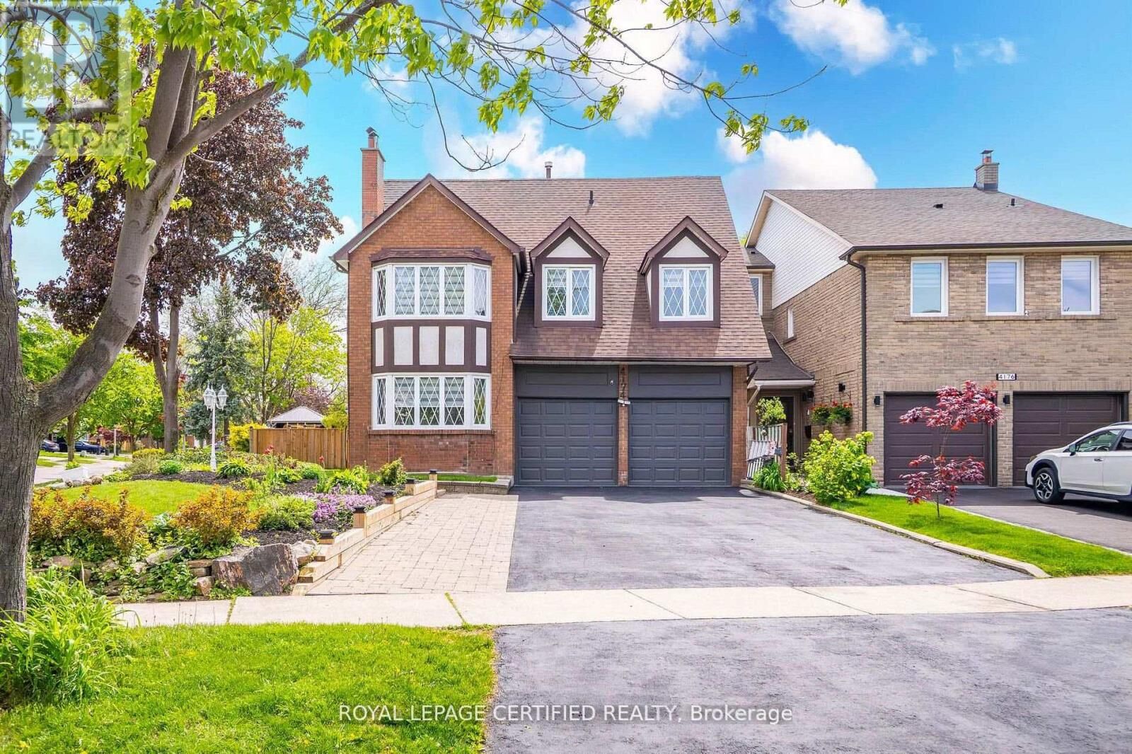 Property Photo:  4174 Trellis Crescent  ON L5L 2M2 