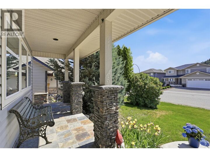 Property Photo: 365 Cougar Road BC V2C 6V1
