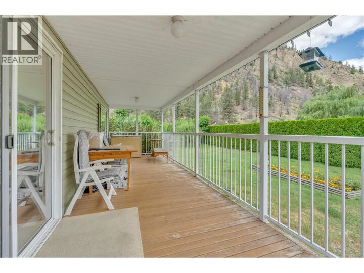 Property Photo: 1526 Main Street North BC V0X 1N6