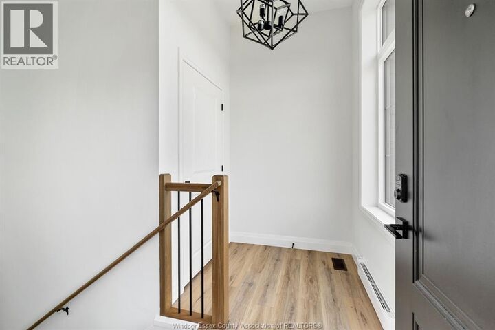 Property Photo:  154 McLellan Avenue B (Lower)  ON N9V 0H1 