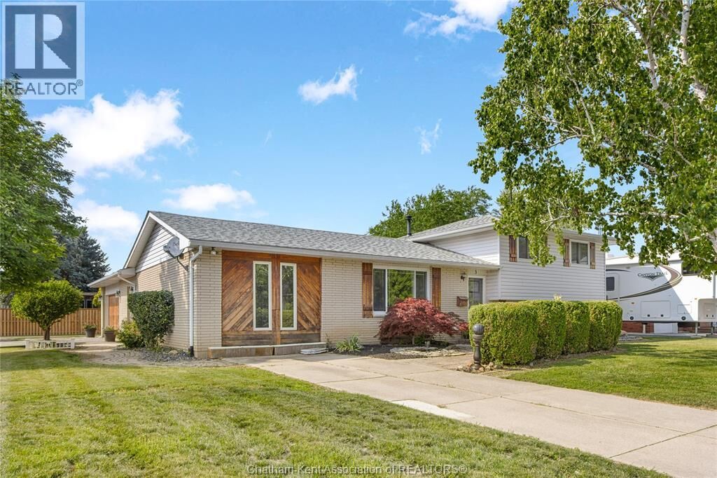 Property Photo:  3 Thibodeau Street  ON N0P 1Z0 