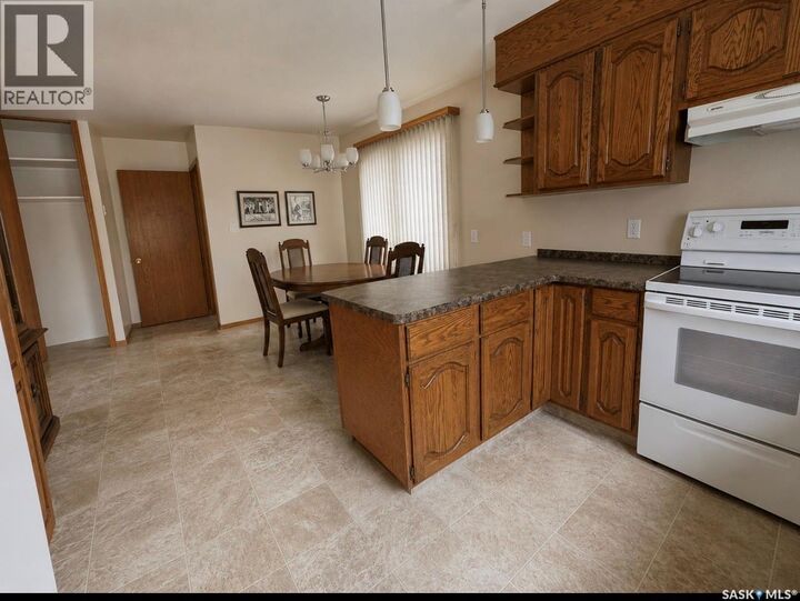 Property Photo: 407 7th Avenue E SK S0H 0B0