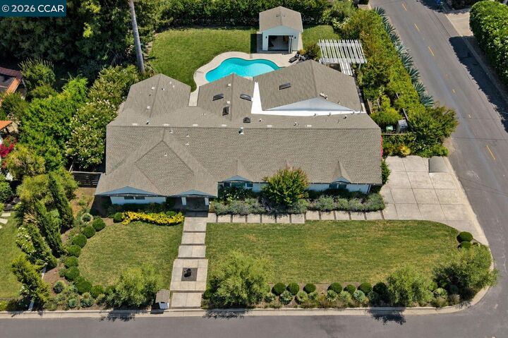Property Photo:  128 Via Bonita  CA 94507 