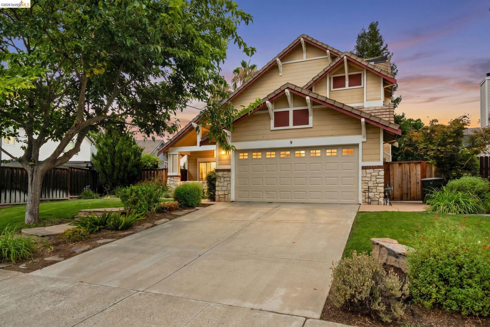 Property Photo:  678 Cherry Tree Way  CA 94513 
