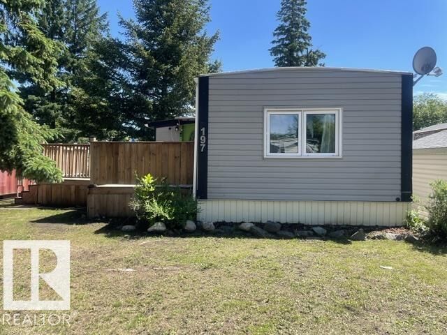 197 Evergreen Park NW — photo 1