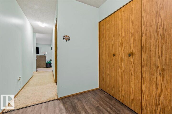 Property Photo: 9985 93 Ave 303 AB T8L 1N5