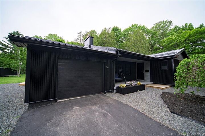Property Photo: 34 Simcoe Court NB E3B 2W9