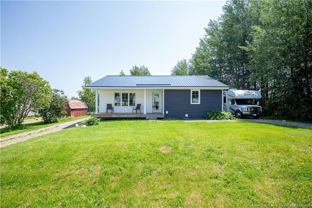 Property Photo:  54 Charles Street  NB E4L 3S6 