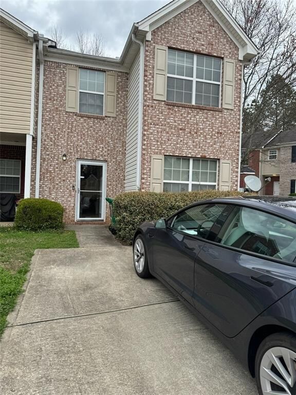 Property Photo: 1564 Eastern Sunrise Lane GA 30034