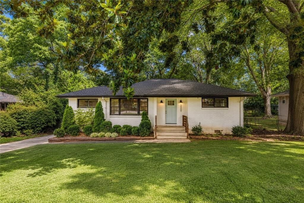 Property Photo:  3309 Concord Circle SE  GA 30080 