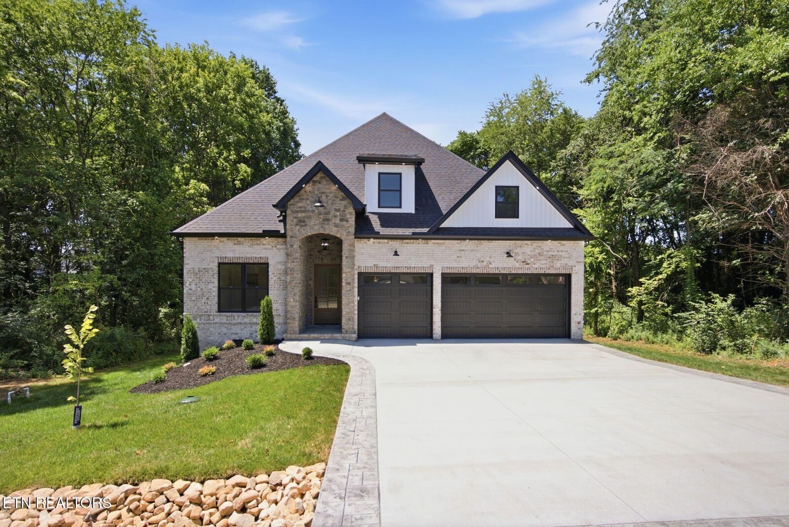 Property Photo: 159 Tsuhdatsi Way TN 37774