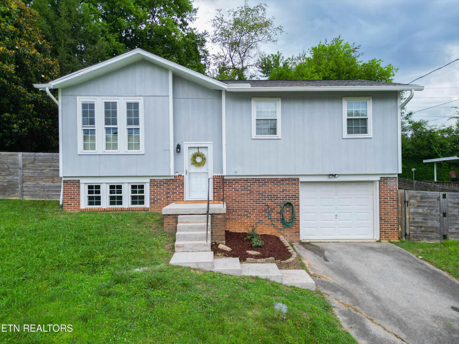 Property Photo:  6105 Travis Drive  TN 37921 