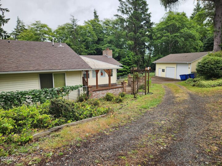 Property Photo:  2020 NE Surf Avenue  OR 97367 