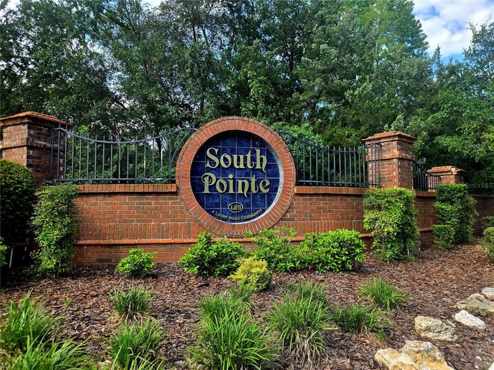 Property Photo: 1611 NW 121st Way FL 32606