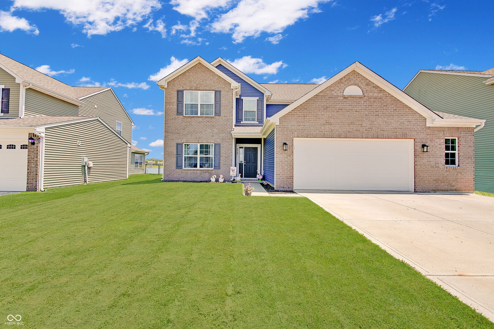 Property Photo: 8727 Stoddard Lane IN 46217