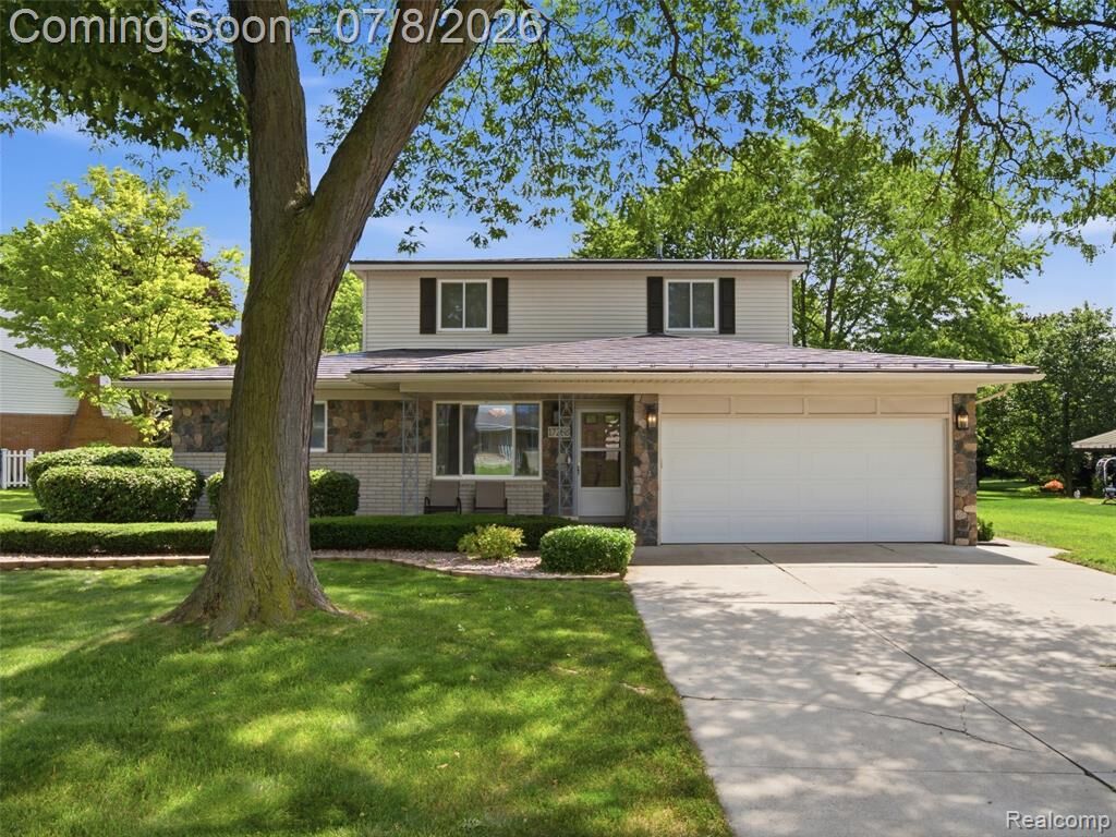 Property Photo:  17268 Fitzgerald Street  MI 48152 2710 