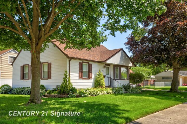 Property Photo: 1134 Sutton Street MI 48602